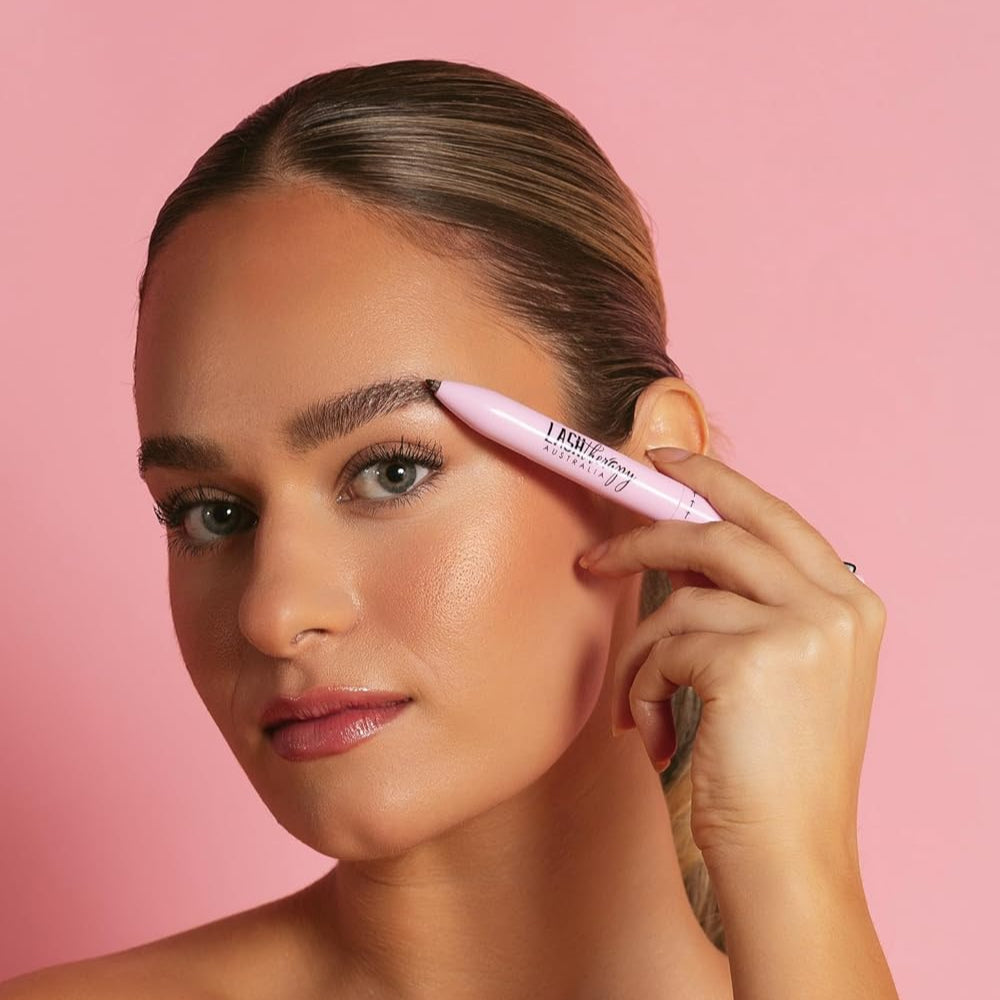 4-in-1 Multi-Effect Makeup Pen – Eyeliner Magic in One Tool!